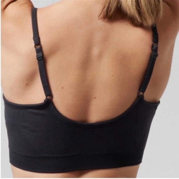 NEW Athleta Renew Bra - Black - Size Medium for D-DD Cup - Picture 9 of 9